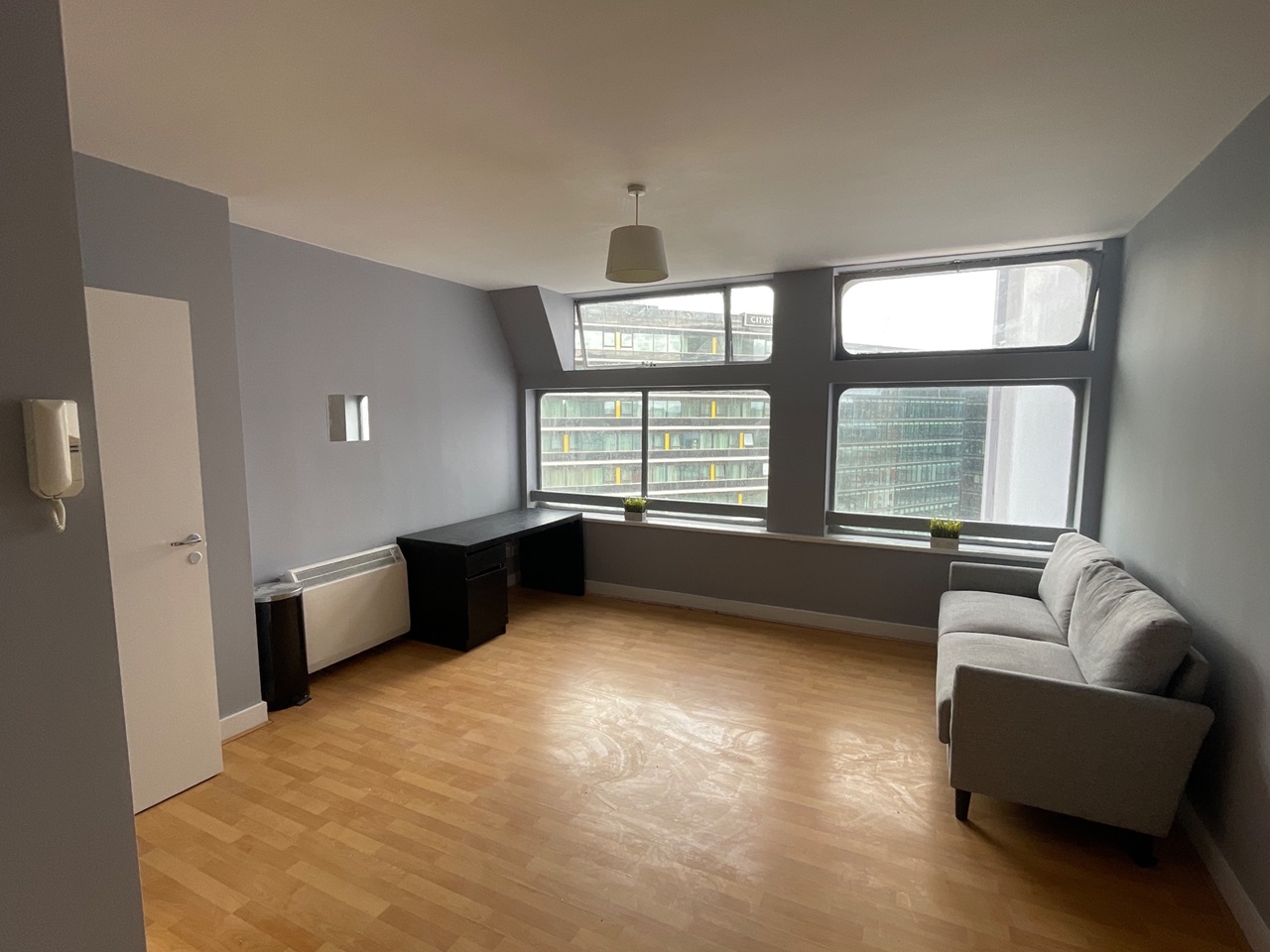 1 Bed Flat, City Heights, M3 photo 3