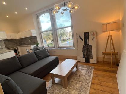 1 Bed Flat, Walliscote Road, BS23