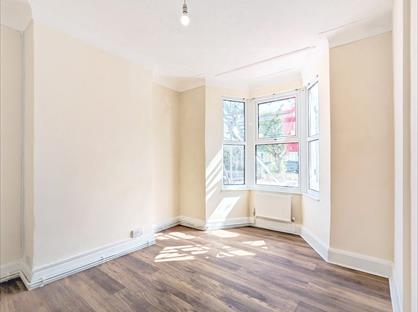 2 Bed Terraced House, Seaford Road, N15