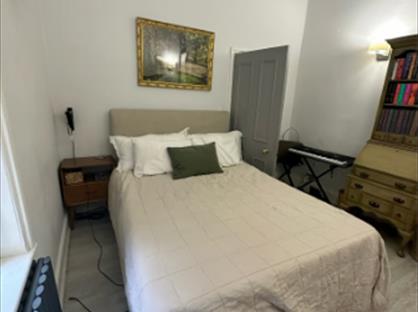 1 Bed Flat, Rosamonds, SW6