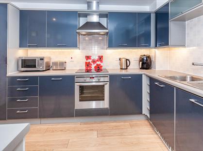 2 Bed Flat, Pavilions, SL4