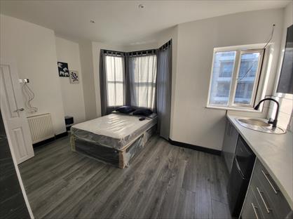 Room in a Shared House, West Road, SS0