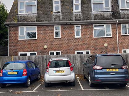 1 Bed Flat, Bickleys Court, PO21