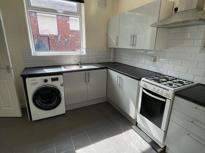 3 Bed Terraced House, Harrow Street, WF9
