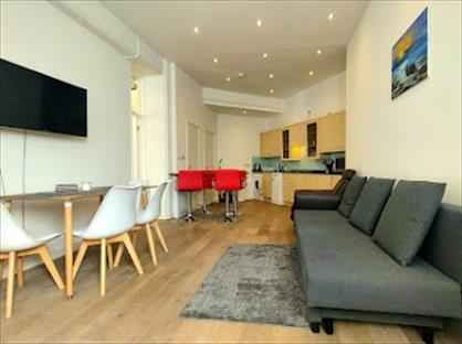 1 Bed Flat, Palace Court, NW3