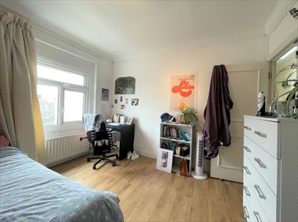 3 Bed Flat, Haverstock Hill, NW3