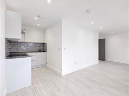 1 Bed Flat, Main Road, DA14