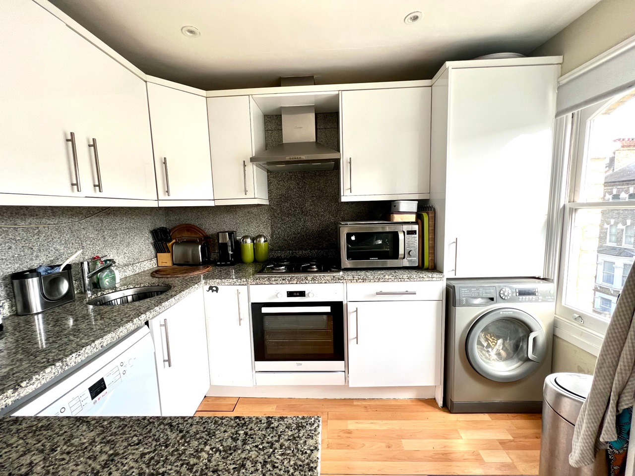 3 Bed Maisonette, Edith Road, W14 photo 3