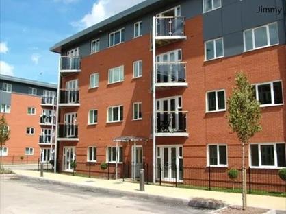 2 Bed Flat, Caister Hall, CV1