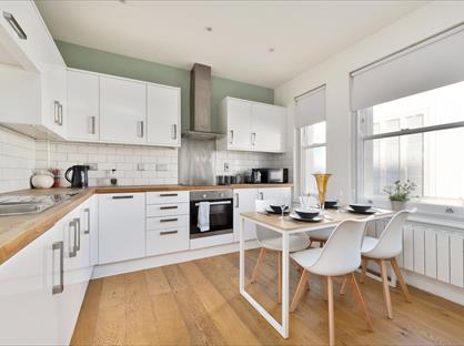 2 Bed Flat, Clarence Square, BN1