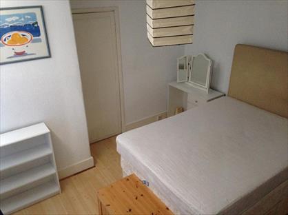 Room in a Shared House, Mersham Road, CR7