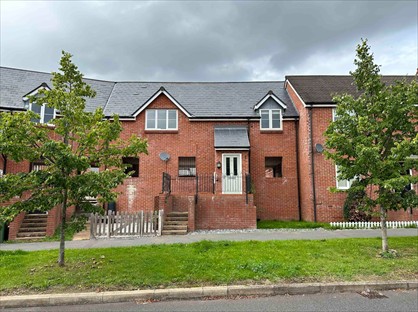 1 Bed Terraced House, Eagle Way, RG12