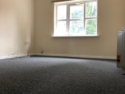 1 Bed Flat, Pennfields, WV3