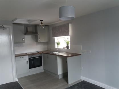 1 Bed Flat, White Hart Court, LN8