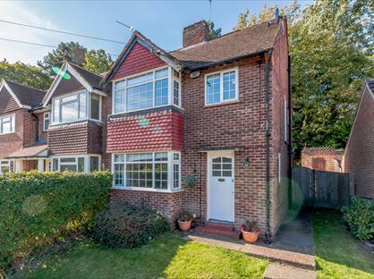 3 Bed Terraced House, Locke King Road, KT13