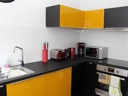 1 Bed Flat, East Fountainbridge, EH3