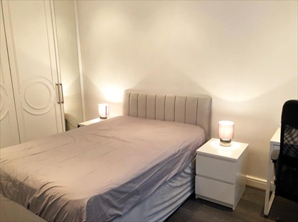 3 Bed Flat, Goldhawk Road, W12