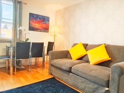 1 Bed Flat, Gloucester Place, NW1