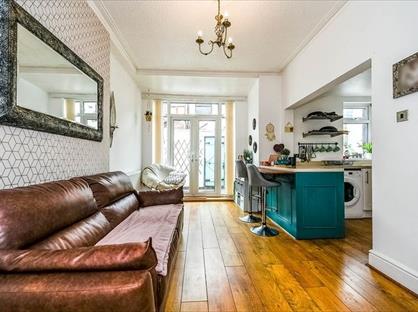 4 Bed Terraced House, Thurston Road, L4