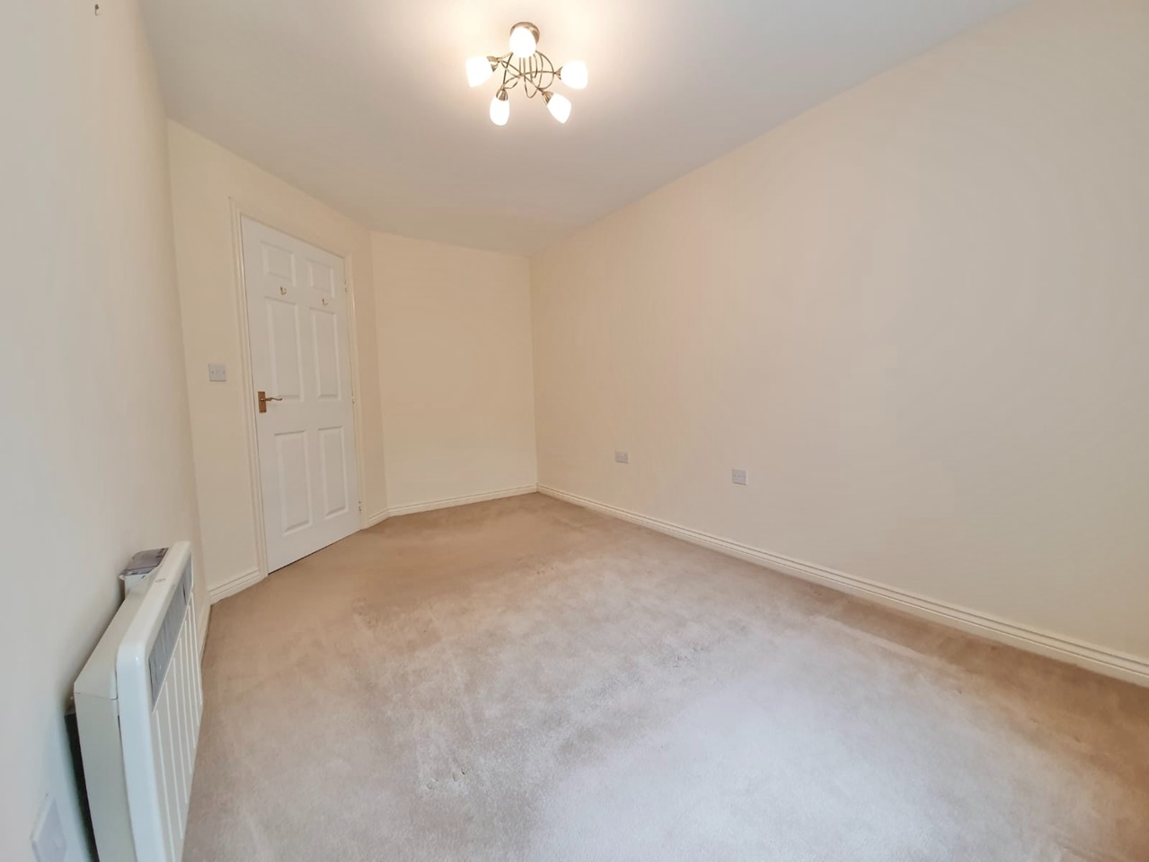 Radcliffe, Manchester 2 Bed Flat, Stonemere Drive, M26 To Rent Now for £800.00 p/m