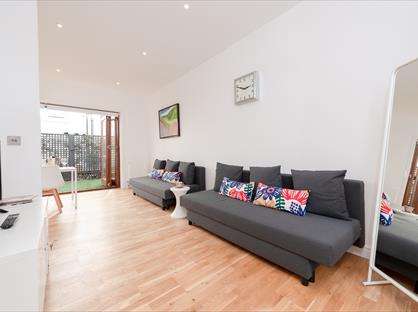 2 Bed End Terrace, Castle Street, BN1