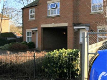 1 Bed Flat, St. Thomas Road, PE11