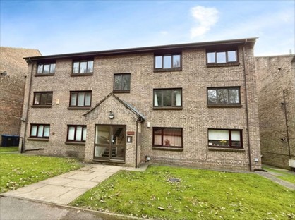 2 Bed Flat, Baildon Wood Court, BD17