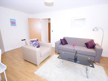 2 Bed Flat, Crawford Court, NW9