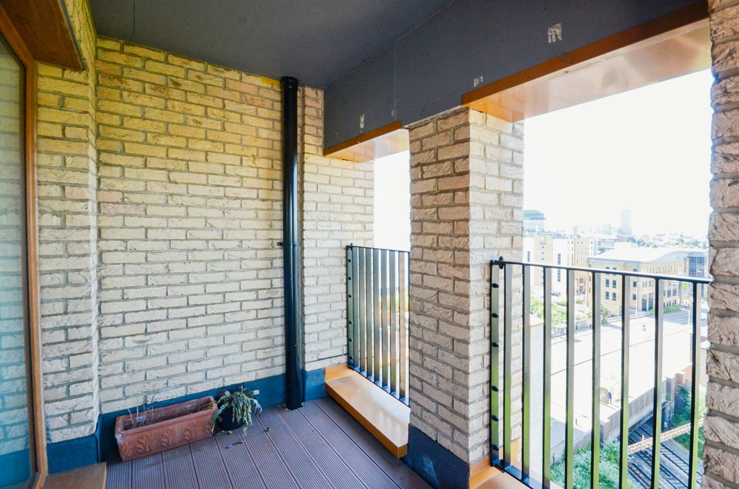 Watford 2 Bed Flat, Chiltern Court, WD24 To Rent Now for £1,975.00 p/m