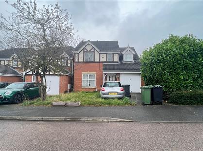 4 Bed Semi-Detached House, Montgomery Avenue, SG17