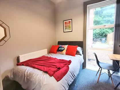 Room in a Shared House, South Road, B23