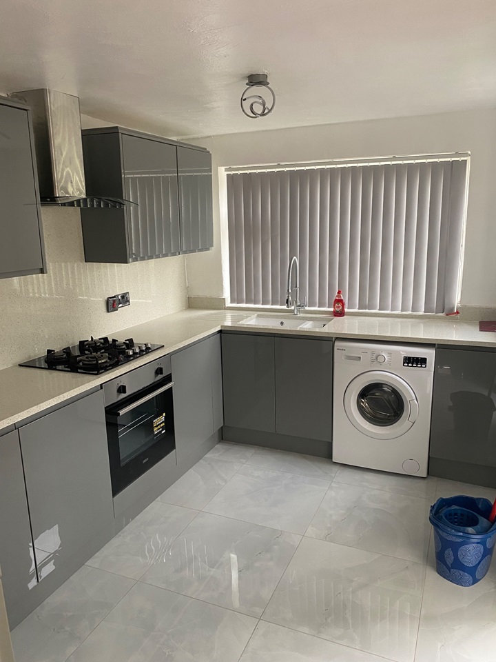 Additional image 3 of 4 Bed Semi-Detached House, Montrose Road, S7, N1 7GU