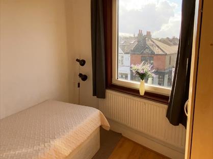 Room in a Shared Flat, Elers Road, W13