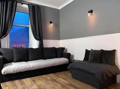 1 Bed Flat, Scotia Place, FK2