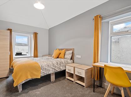 Room in a Shared House, North Road West, PL1