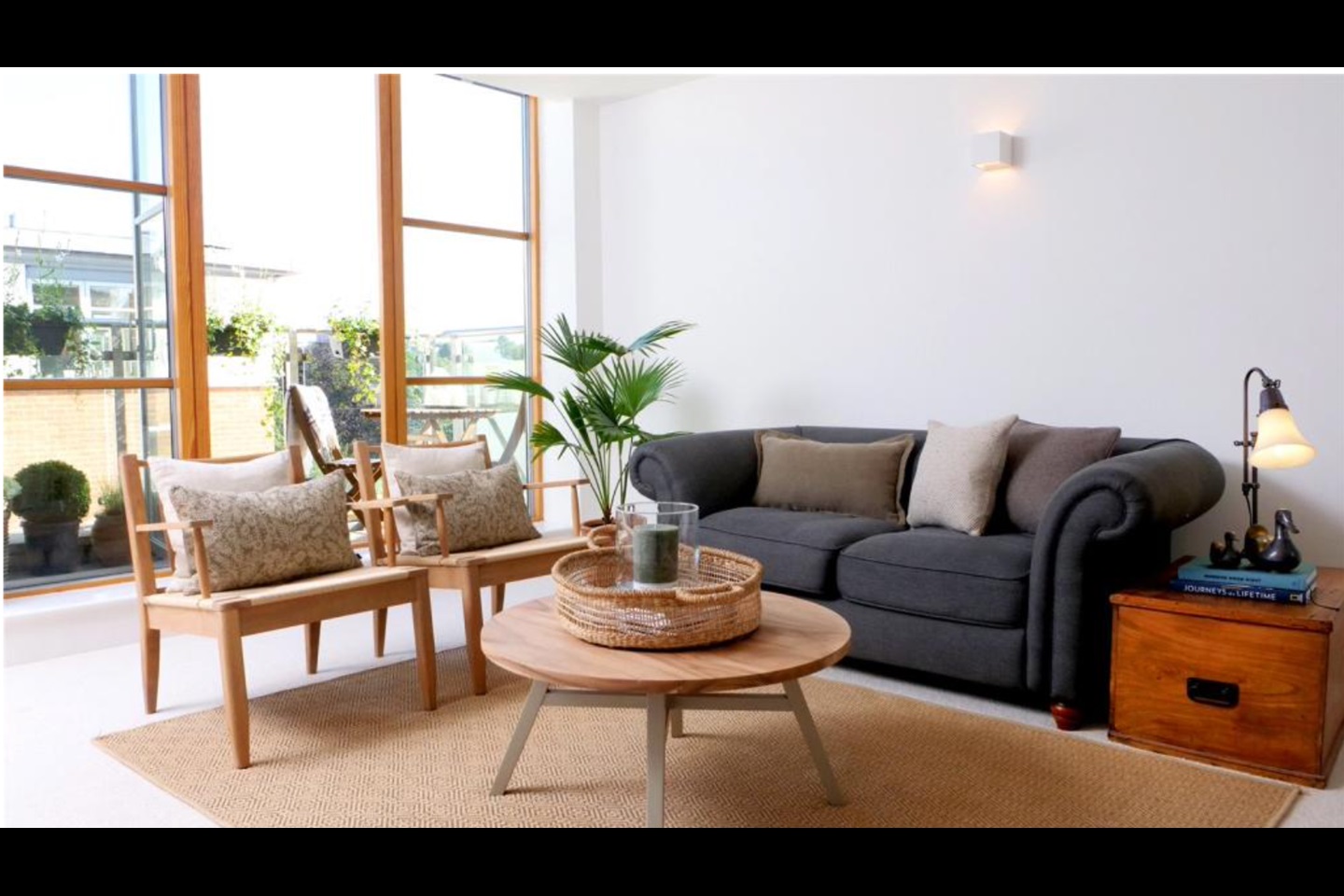 Marlborough 3 Bed Penthouse, Cromwell Mews, SN8 To Rent Now for £