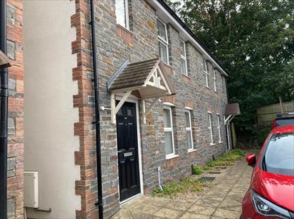 5 Bed Semi-Detached House, Bristol, BS16