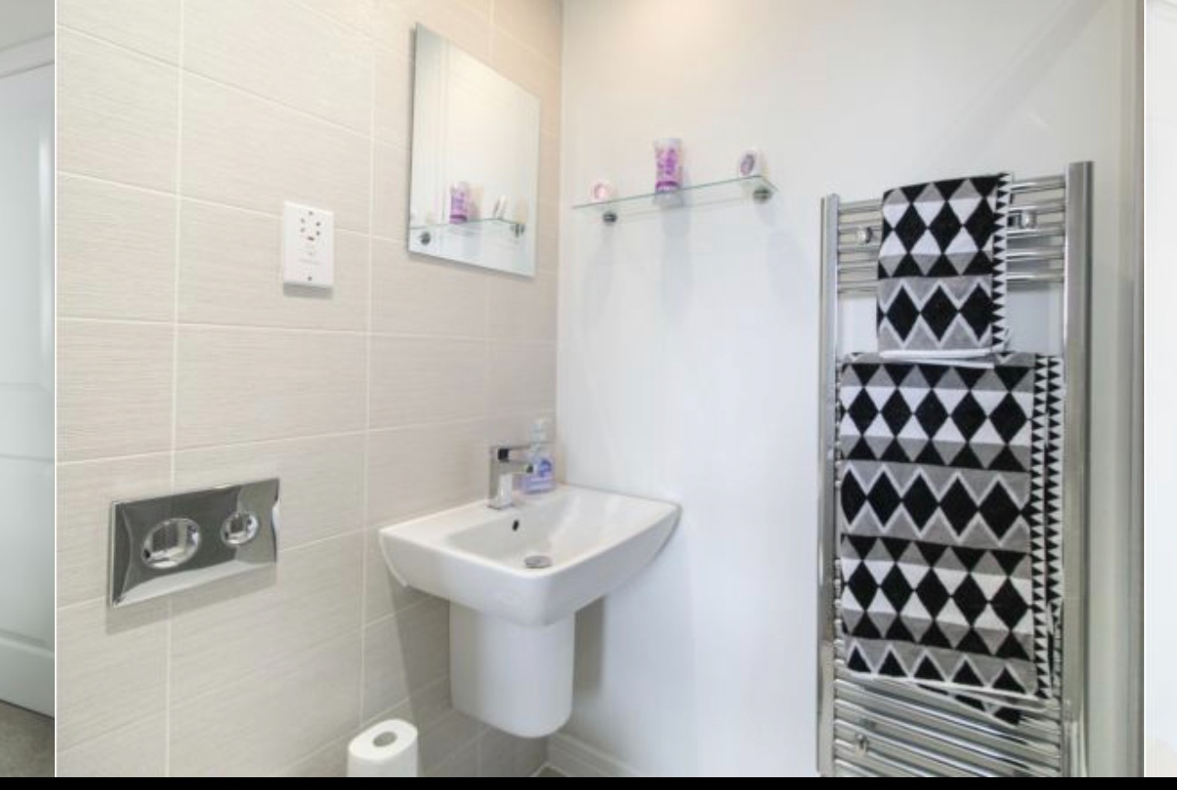 2 Bed Flat, Rosebery Terrace, G5 photo 2