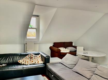 2 Bed Flat, Chestnut Grove, SW12
