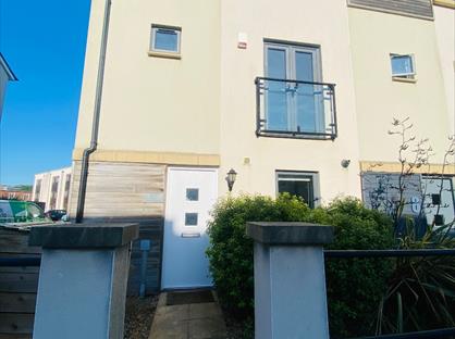 3 Bed End Terrace, Newfoundland Way, BS20
