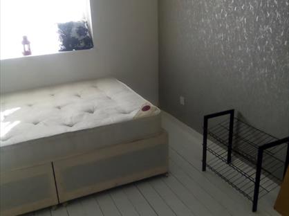 Room in a Shared House, Allenby Road, UB1