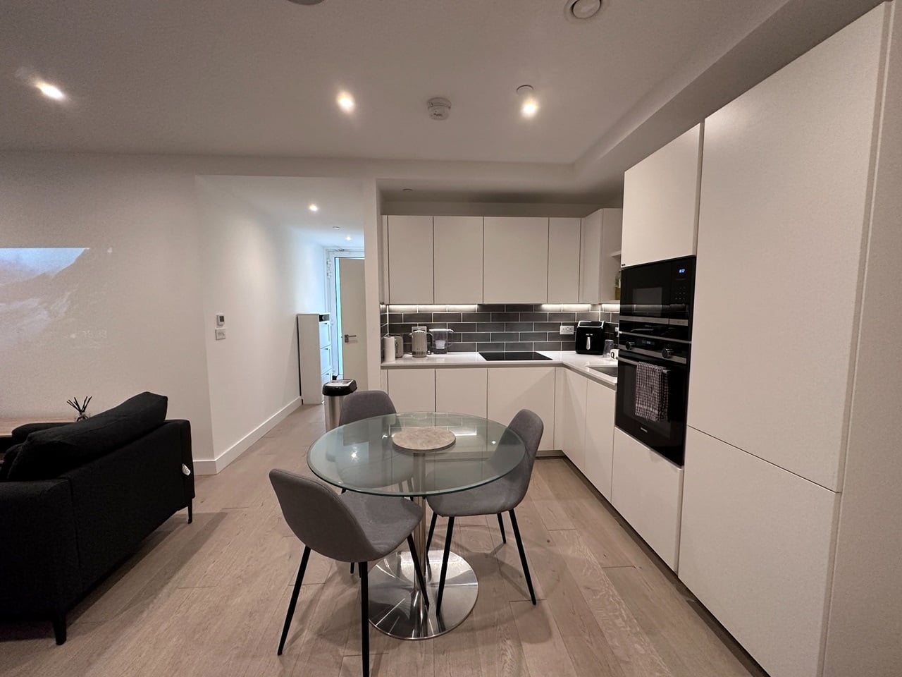 1 Bed Flat, New Tannery Way, SE1 photo 4