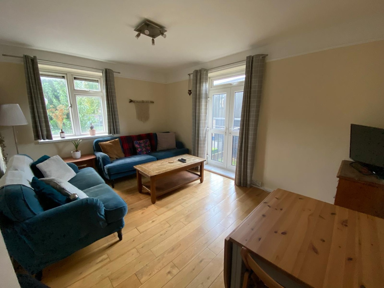 4 Bed Flat, Gurney House, E2