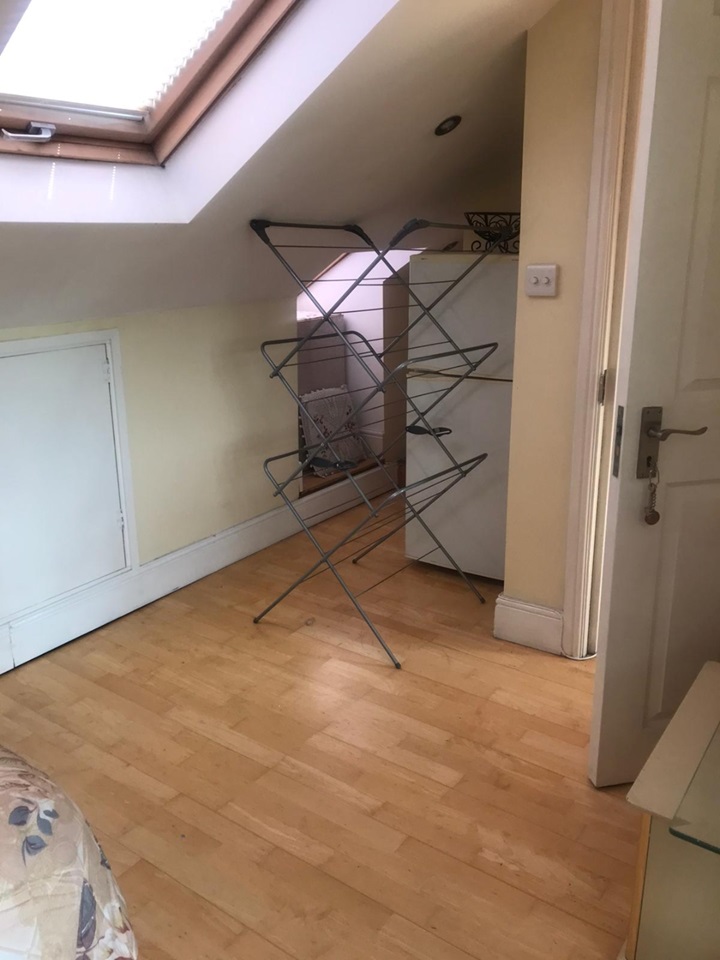 Ilford Studio Flat, Wanstead Park Road, IG1 To Rent Now for £850.00 p/m