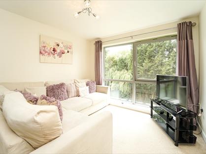 2 Bed Flat, Wyck Beck Road, BS10