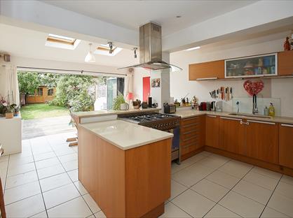 4 Bed Terraced House, Brandlehow Road, SW15