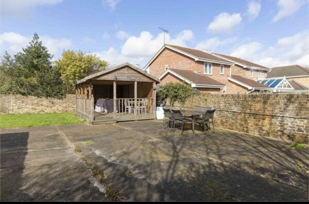 Cheshunt, Waltham Cross Room in a Shared House, Windmill Lane, EN8