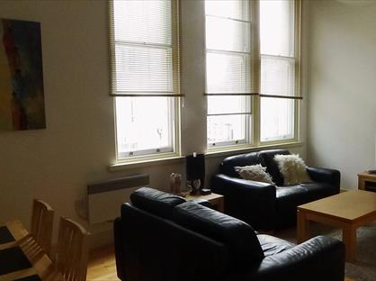 2 Bed Flat, Tower Building, L3