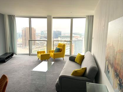 2 Bed Flat, The Rotunda, B2