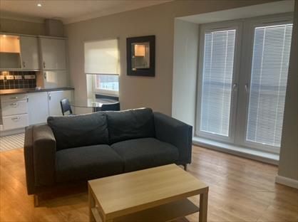 2 Bed Flat, Thornwood Avenue, G11